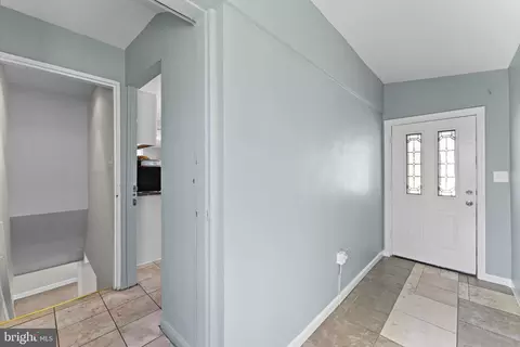 Entry Way - 12911 Valleywood Dr, Silver Spring, MD 20906 photo 1 of 7