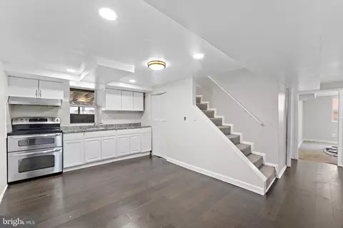 Entry Way - 12911 Valleywood Dr, Silver Spring, MD 20906 photo 5 of 7