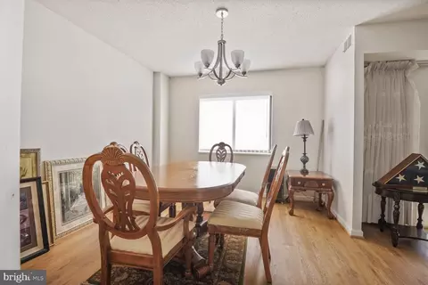 Dining - 15115 Interlachen Dr #3-125, Silver Spring, MD 20906 photo 1 of 2