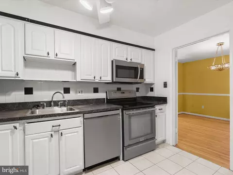 2112 Bucknell Ter #37, Silver Spring, MD 20902 photo 11