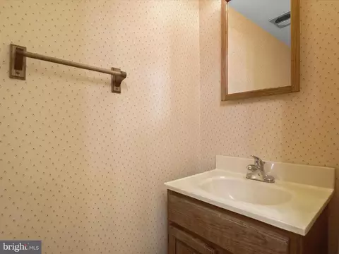 2112 Bucknell Ter #37, Silver Spring, MD 20902 photo 14
