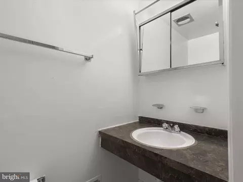 2112 Bucknell Ter #37, Silver Spring, MD 20902 photo 27