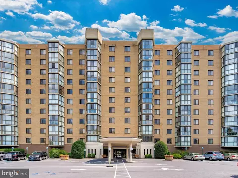 3310 N Leisure World Blvd #230, Silver Spring, MD 20906