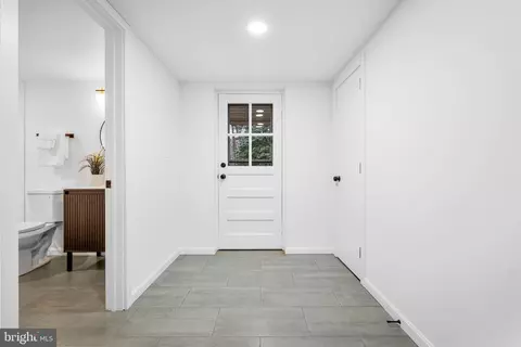 10702 Tenbrook Dr, Silver Spring, MD 20901 photo 24