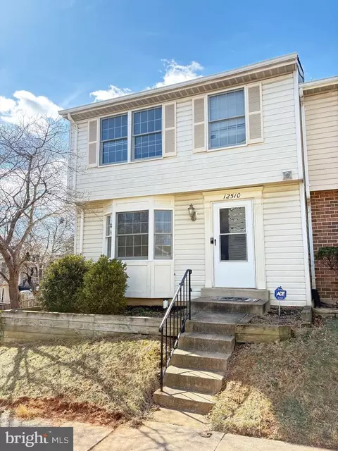 12510 Willow Spring Cir, Germantown, MD 20874