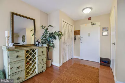 Entry Way - 1900 Lyttonsville Rd #611, Silver Spring, MD 20910 photo 1 of 1