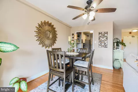 Dining - 1900 Lyttonsville Rd #611, Silver Spring, MD 20910 photo 2 of 2