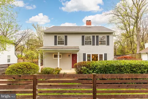 5816 Vandegrift Ave, Rockville, MD 20851