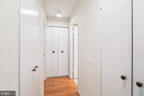 15100 Interlachen Dr #4-221, Silver Spring, MD 20906 photo 29