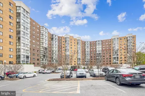 15100 Interlachen Dr #4-221, Silver Spring, MD 20906 photo 35