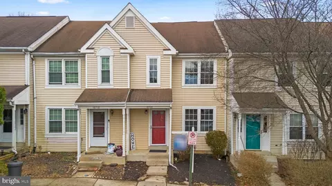 18720 Martins Landing Dr, Germantown, MD 20874