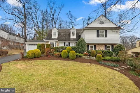1397 Kersey Ln E, Potomac, MD 20854