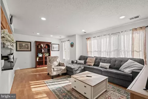 14201 Woolen Oak Ct #4, Silver Spring, MD 20906