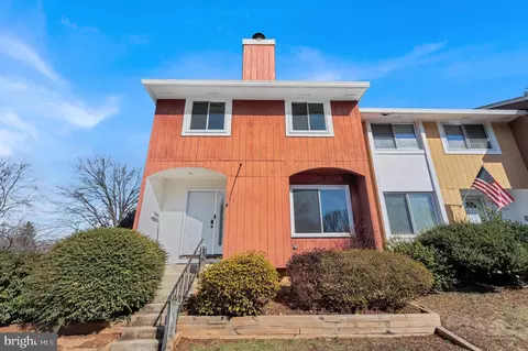 18565 Eagles Roost Dr, Germantown, MD 20874