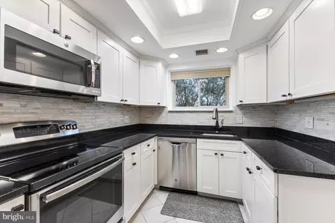 3302 Gleneagles Dr #80-B, Silver Spring, MD 20906 photo 8