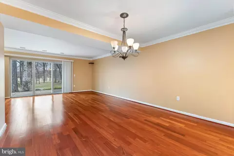 3302 Gleneagles Dr #80-B, Silver Spring, MD 20906 photo 2