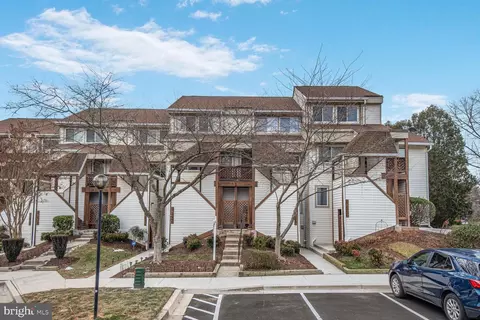 18343 Leman Lake Dr #806, Olney, MD 20832