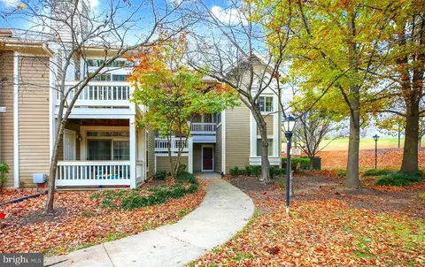 5919 Barbados Pl #203, North Bethesda, MD 20852