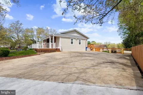 Exterior - 9425 Weaver St, Silver Spring, MD 20901 photo 7 of 7