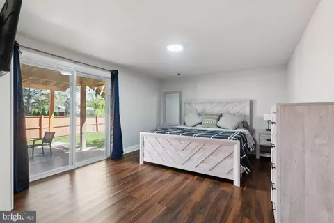 Bedroom - 9425 Weaver St, Silver Spring, MD 20901 photo 6 of 9