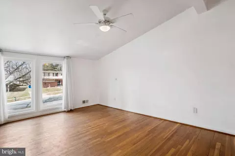 Living - 11409 Fairoak Dr, Silver Spring, MD 20902 photo 1 of 10
