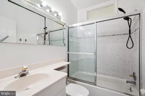 Bath - 11409 Fairoak Dr, Silver Spring, MD 20902 photo 1 of 3