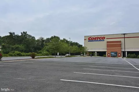 Exterior - 11409 Fairoak Dr, Silver Spring, MD 20902 photo 17 of 17