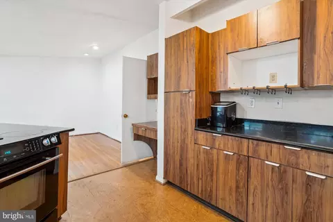 Kitchen - 11409 Fairoak Dr, Silver Spring, MD 20902 photo 2 of 4