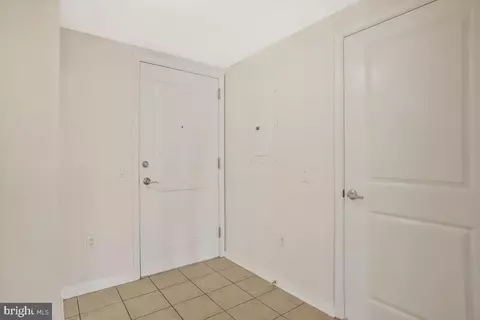 Entry Way - 930 Wayne Ave #407, Silver Spring, MD 20910 photo 1 of 4