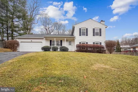 19005 High Point Dr, Gaithersburg, MD 20879