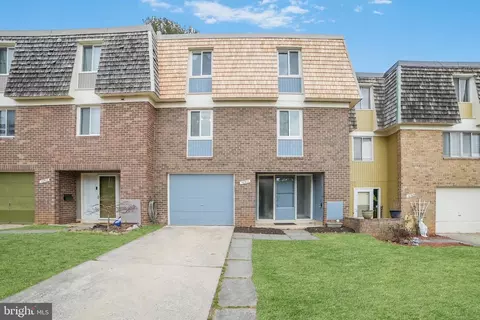 10511 Cambridge Ct, Montgomery Village, MD 20886