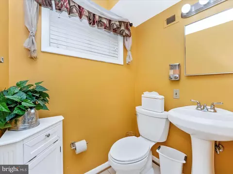 Bath - 1504 Leister Dr, Silver Spring, MD 20904 photo 4 of 5