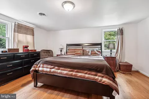 Bedroom - 15516 Tierra Dr, Silver Spring, MD 20906 photo 1 of 9