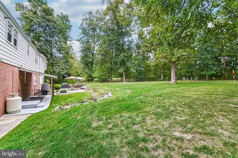 Exterior - 15516 Tierra Dr, Silver Spring, MD 20906 photo 7 of 20