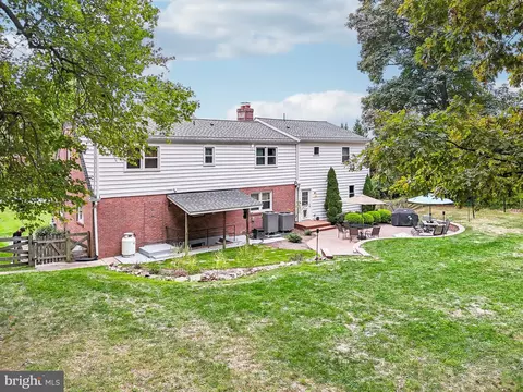 Exterior - 15516 Tierra Dr, Silver Spring, MD 20906 photo 4 of 20