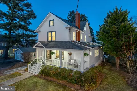 7007 Delaware St, Chevy Chase, MD 20815