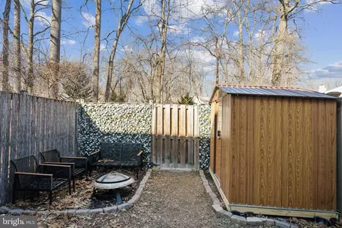 Exterior - 26 Long Green Ct, Silver Spring, MD 20906 photo 4 of 6
