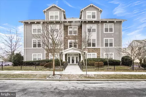 23730 Clarksmeade Dr #203, Clarksburg, MD 20871