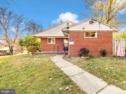 10700 Cavalier Dr, Silver Spring, MD 20901 photo 1