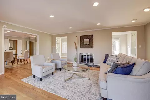 Living - 10105 Ormond Rd, Potomac, MD 20854 photo 1 of 5