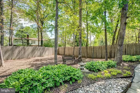 Exterior - 10105 Ormond Rd, Potomac, MD 20854 photo 6 of 6