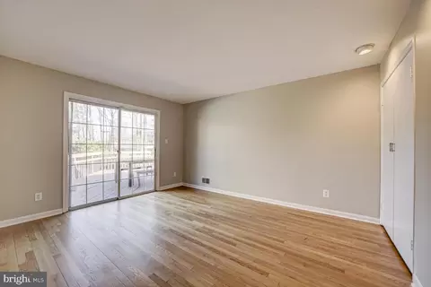 Living - 10105 Ormond Rd, Potomac, MD 20854 photo 5 of 5