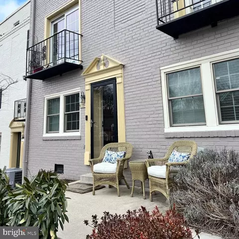 6725 Hillandale Rd #252A, Chevy Chase, MD 20815