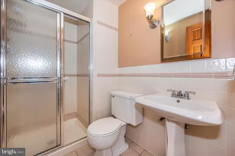 Bath - 312 Beaumont Rd, Silver Spring, MD 20904 photo 2 of 5