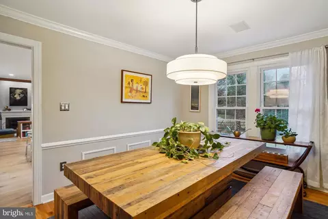 Dining - 9 Haller Ct, Poolesville, MD 20837 photo 2 of 3
