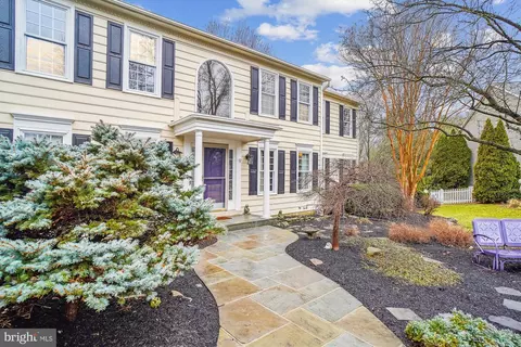 Exterior - 9 Haller Ct, Poolesville, MD 20837 photo 2 of 11