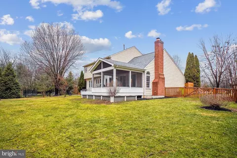Exterior - 9 Haller Ct, Poolesville, MD 20837 photo 6 of 11