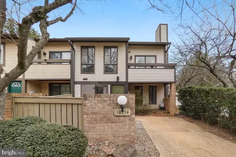 18134 Copps Hill Pl, Gaithersburg, MD 20886