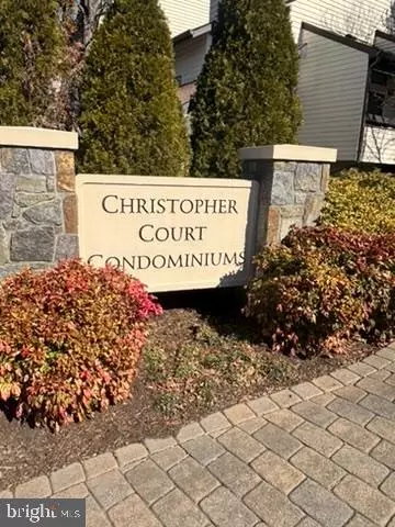 10130 Hellingly Pl #289, Montgomery Village, MD 20886