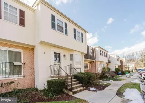 3930 Tynewick Dr #8, Silver Spring, MD 20906 photo 2